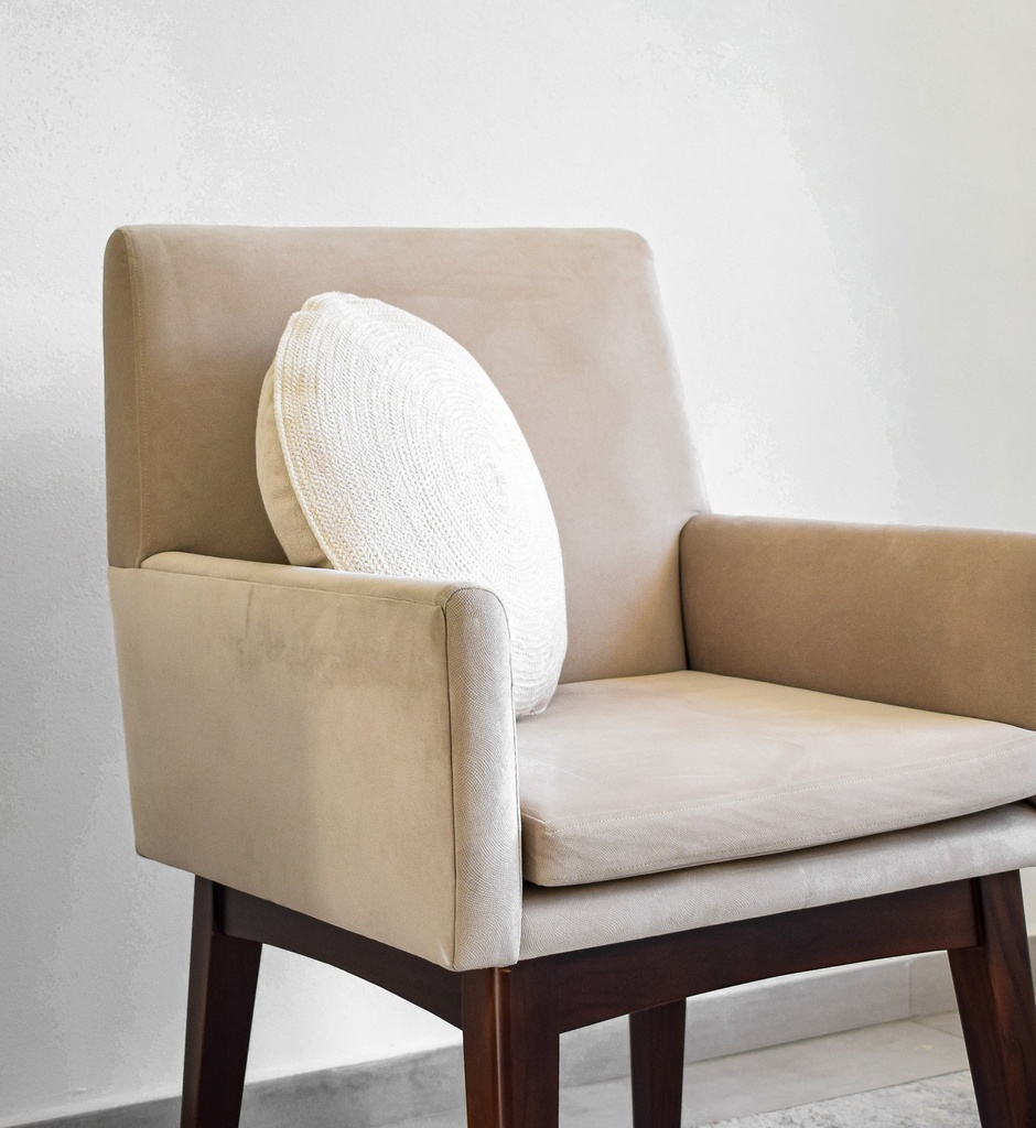 Bluma Round Pillow