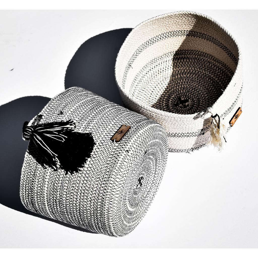 [N-42] Mixed Black Medium