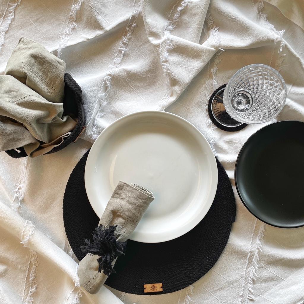 [M-02n] Riviera Placemats Black