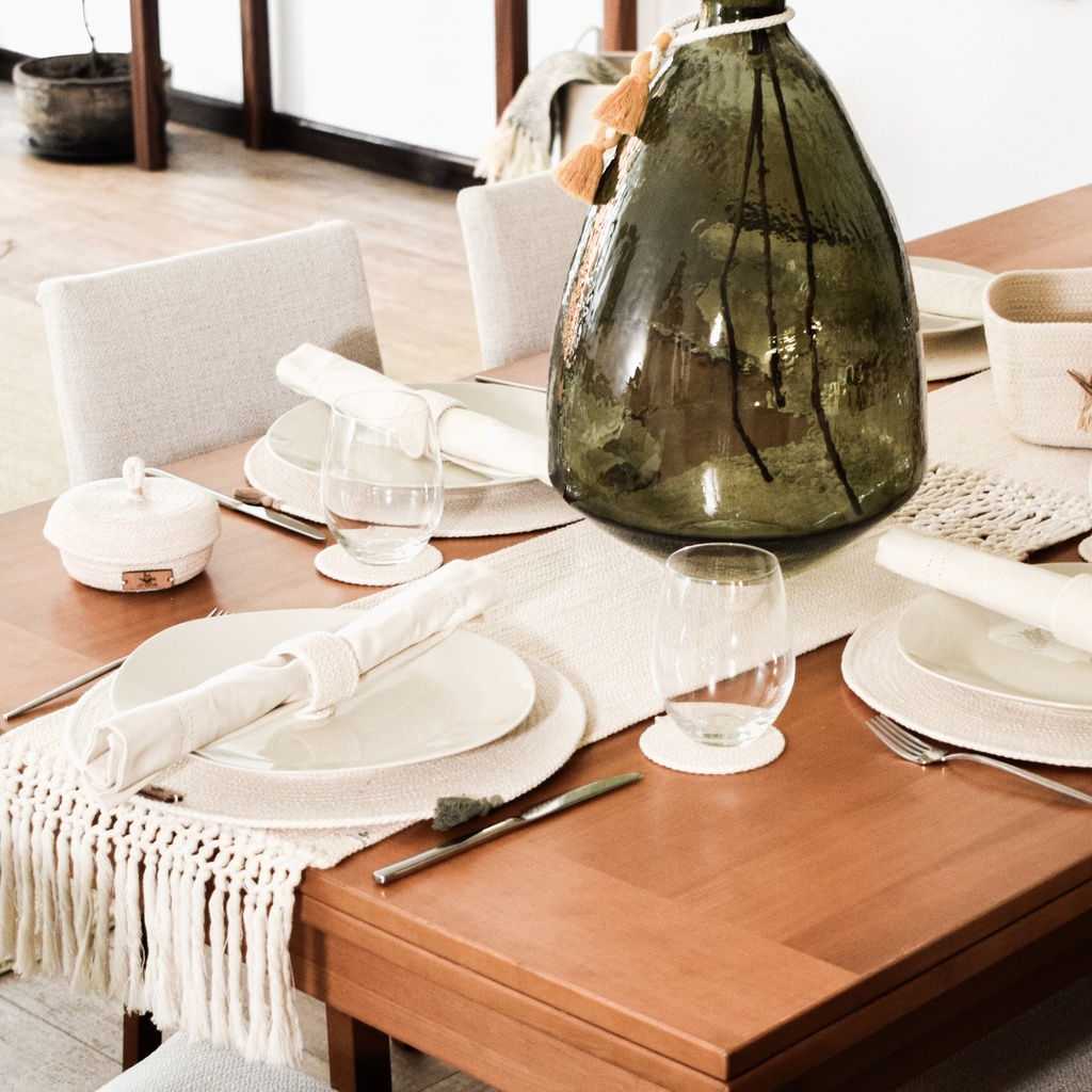 [M-26] Dahlia Table Runner Large