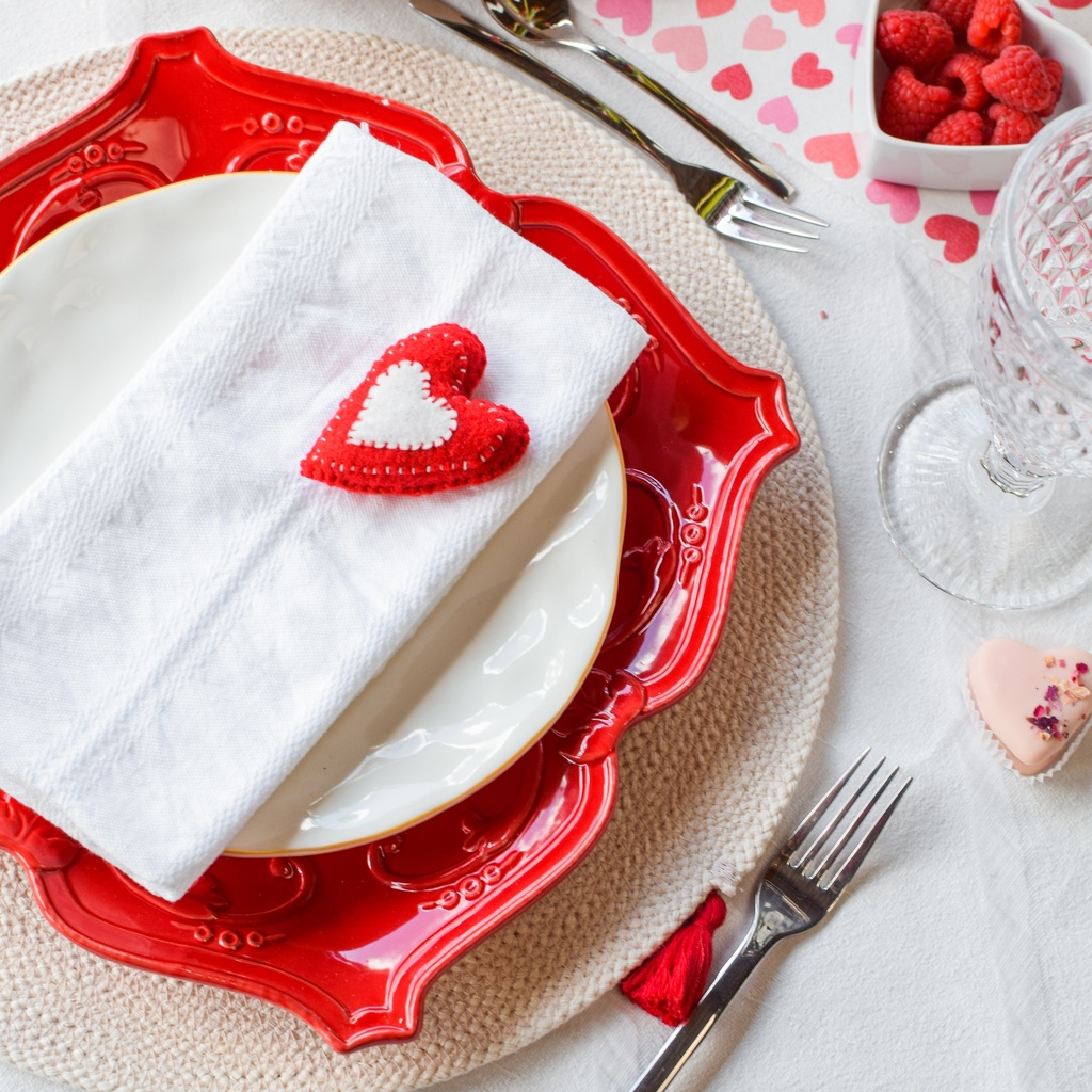 [V-13] Heart Shape Felt