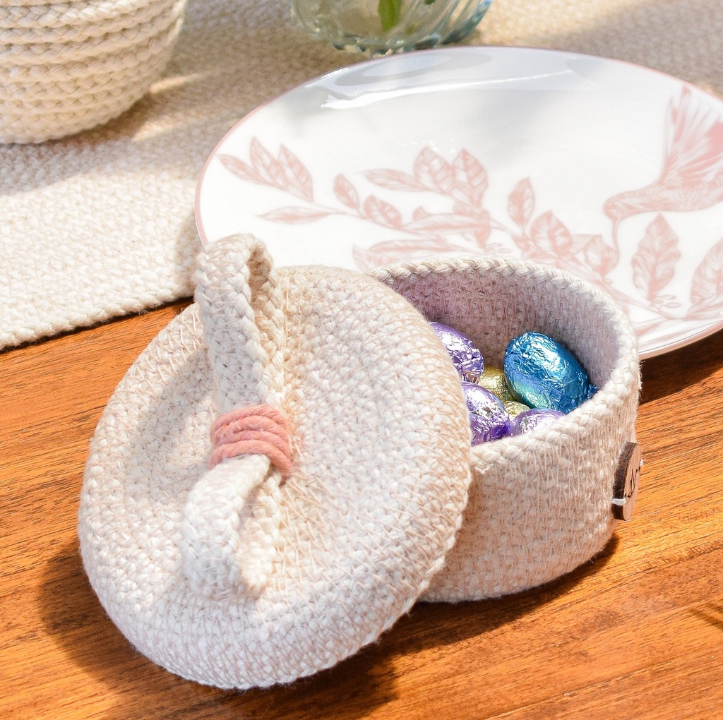 [T-70b] Lidded Mini Bow Basket