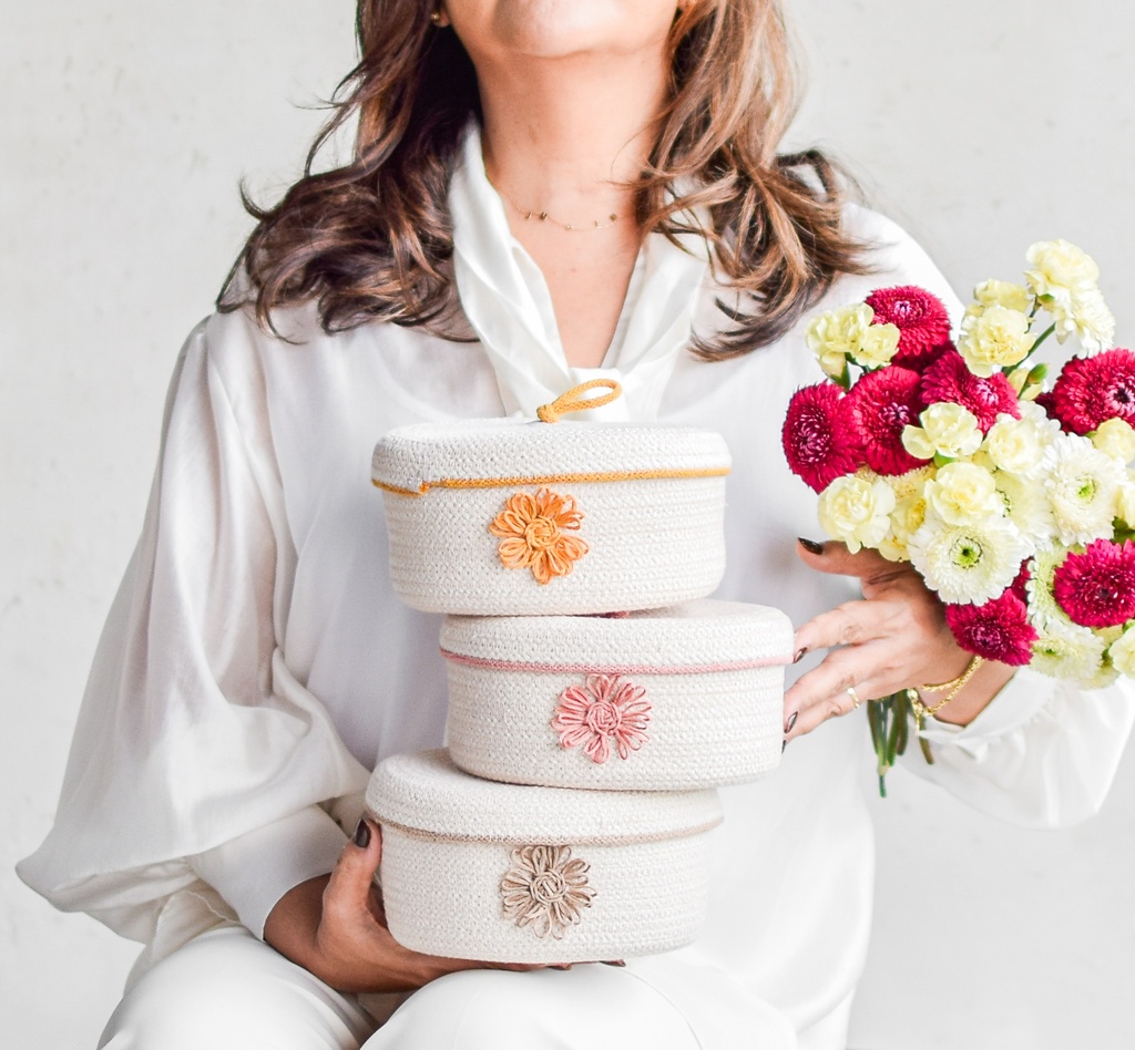 [T-74f] Bloom Lidded Basket (tortillera)
